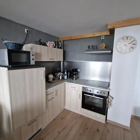 Ines Wolf In Der Meissner Innenstadt